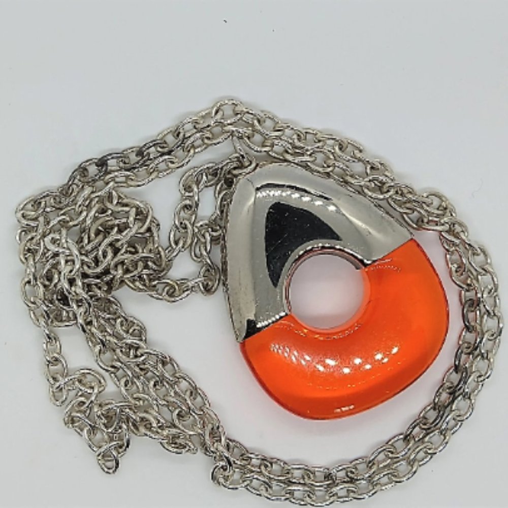 Vintage Modernist Orange Lucite Acrylic Teardrop Pendant Necklace